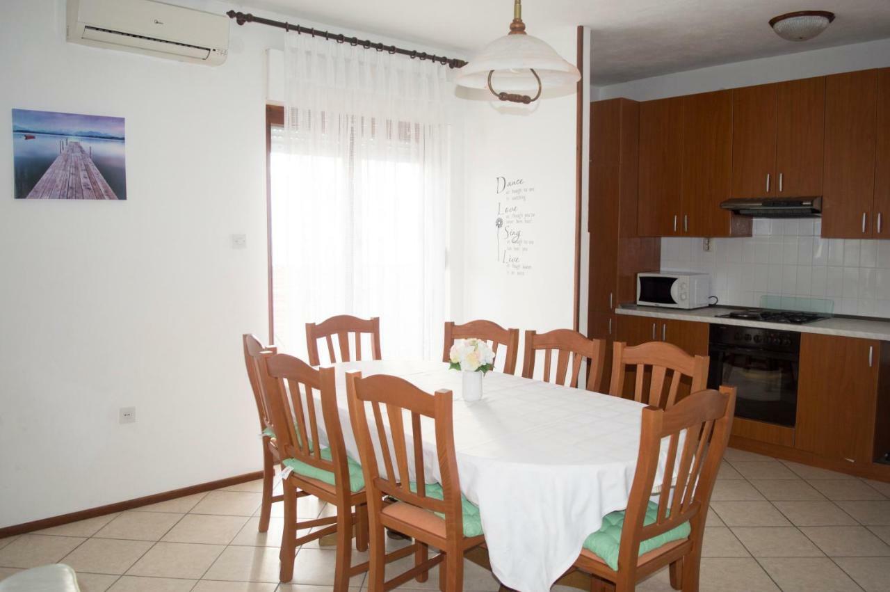 Apartments Vinka Podstrana Kültér fotó